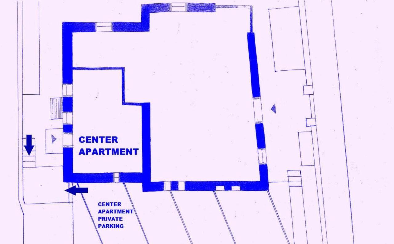 Center Studio Apartment พูลา ภายนอก รูปภาพ