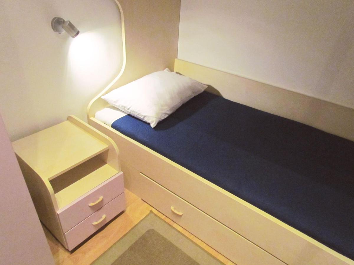 Center Studio Apartment พูลา ภายนอก รูปภาพ